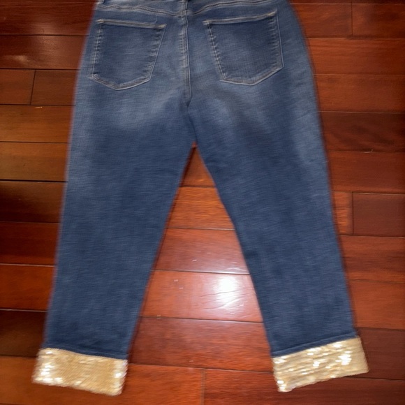 Chico's Womens Boyfriend Ankle Jeans Blue With Emblish Gold Ends Size 12R - Picture 3 of 5